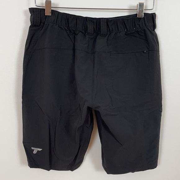Columbia Titanium Long Athletic Shorts - 2 - Picture 2 of 4